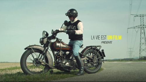 L'odeur de l'huile moto