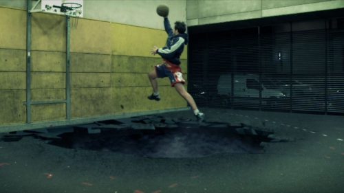 Basket joueur saut