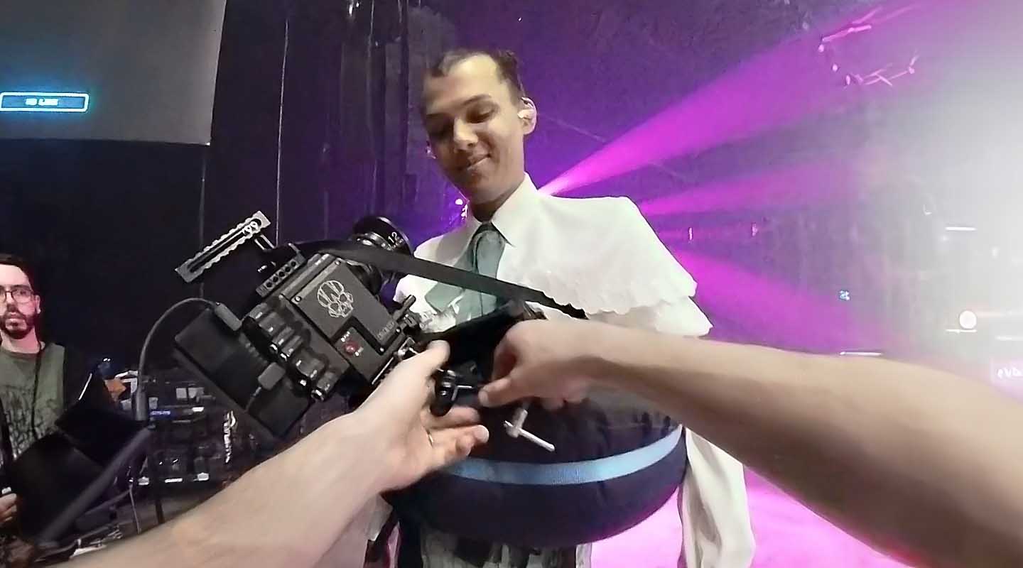 Stromae caméra scène